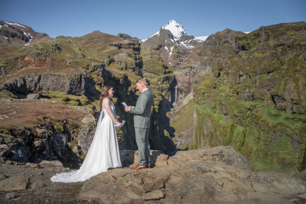 Elopement ceremony with vows at Mulagljufur canyon in Iceland